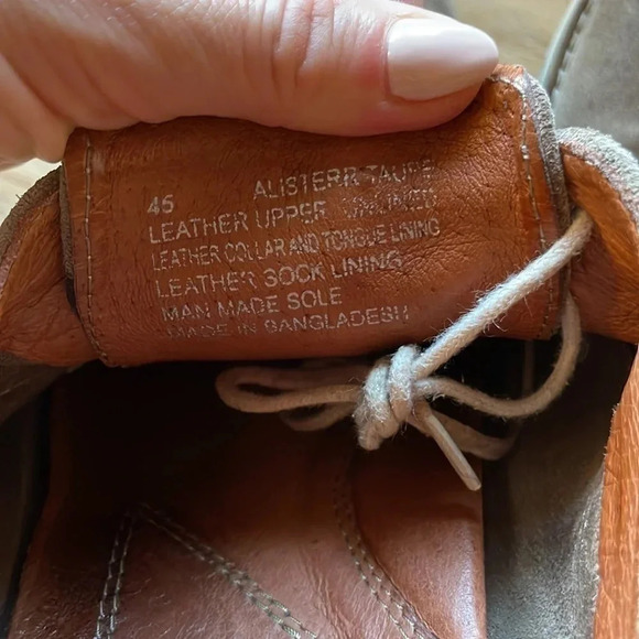 Steve  Madden Suede Shoes - Picture 16 of 17